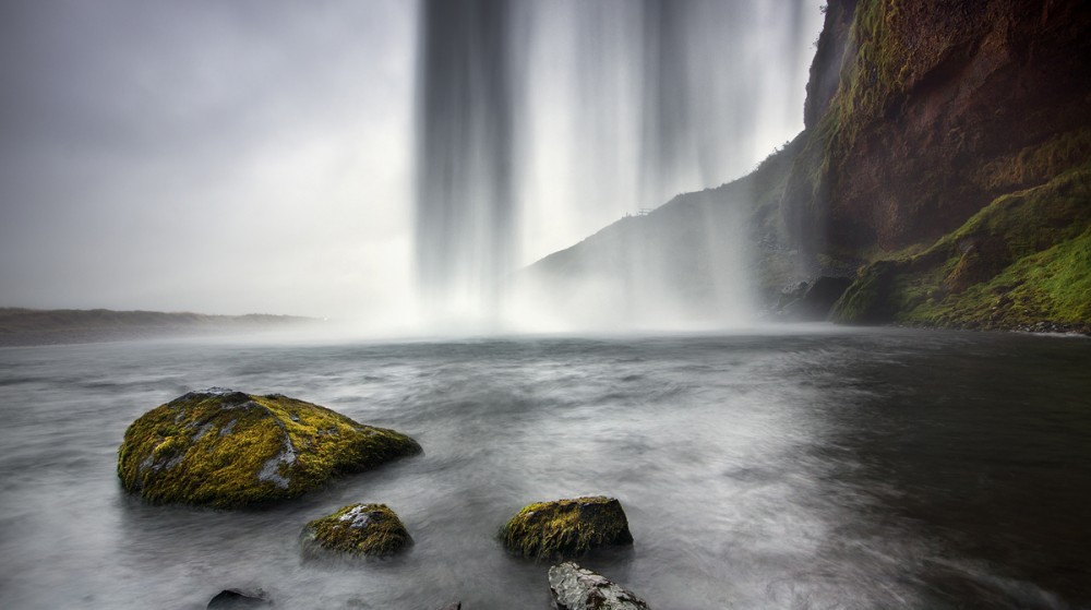 Long exposure waterscape photography in Seljalandfoss waterfall, located in Iceland, shot by landscape photographer José Ramos