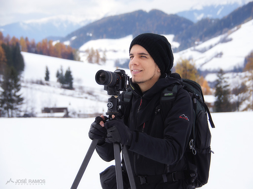 José Ramos shooting landscapes in the Dolomites with Sony Alpha, Vallerret Gloves and Mindshift Backpack