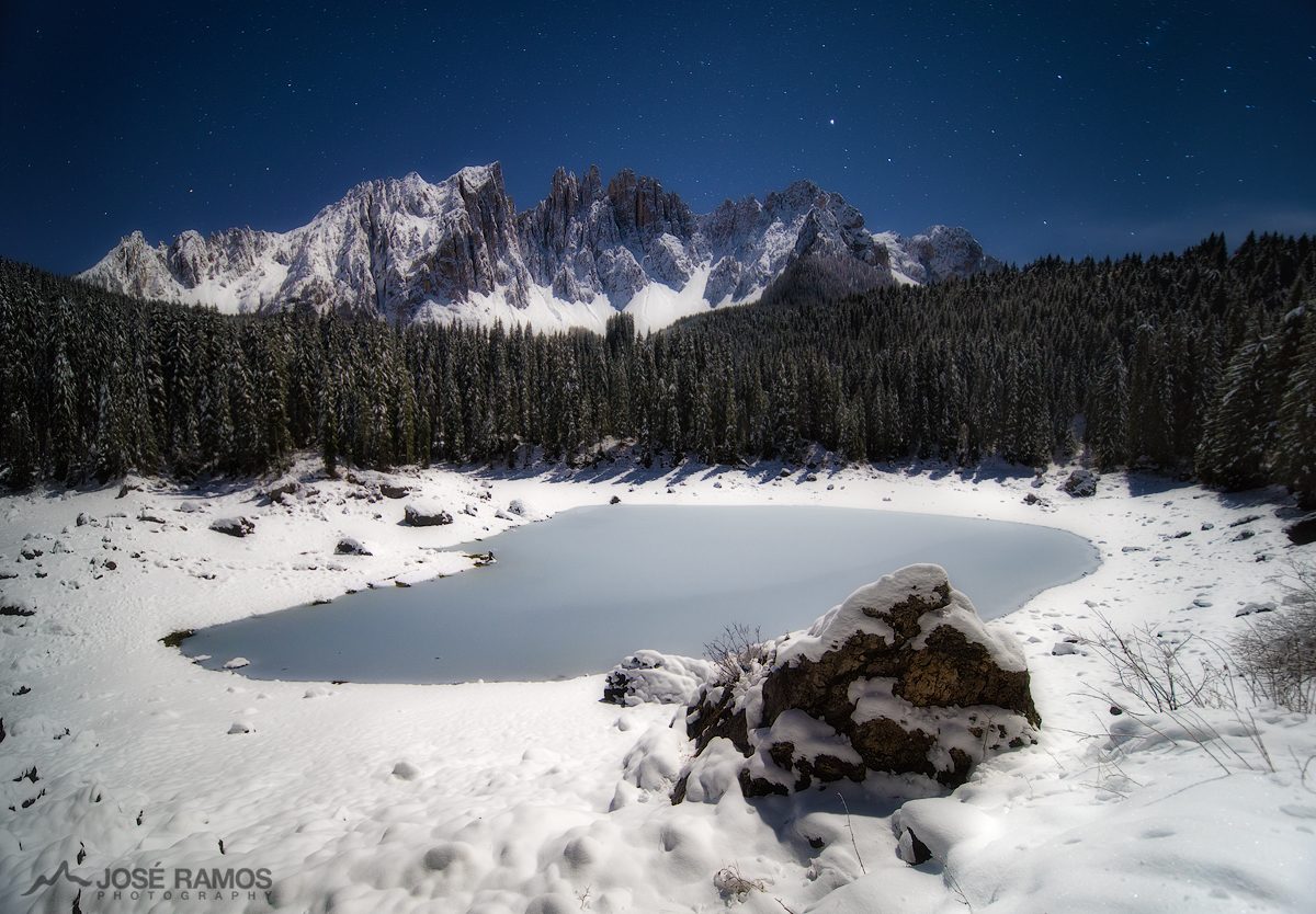 Night photography made in Lago di Carezza in the Dolomites, Italy, during winter, shot by landscape photographer José Ramos